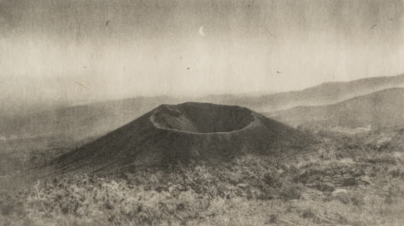 Natural landscapes and earth elements